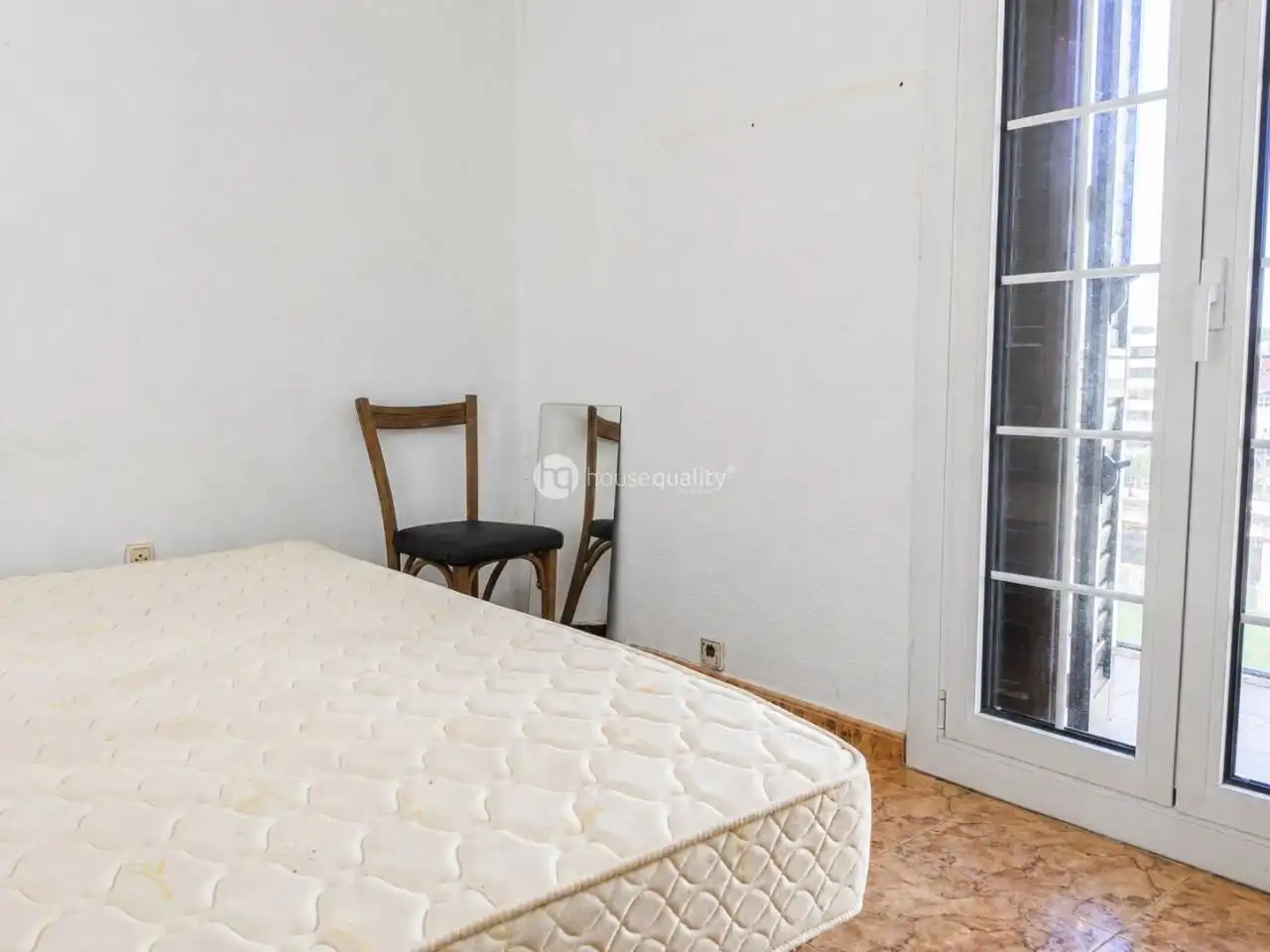 Habitación de Piso en venta en Barcelona con Aire acondicionado, Calefacción y Balcón