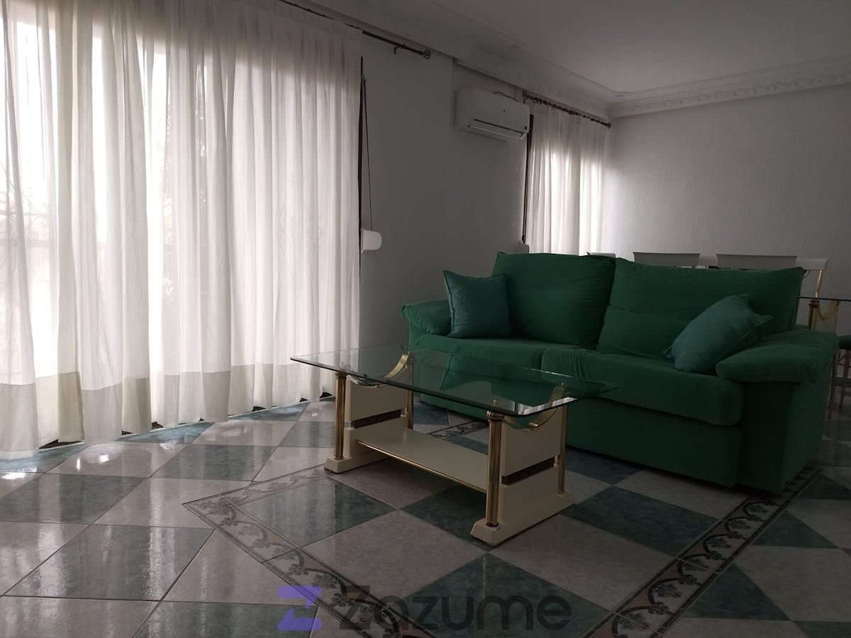 Sala de estar de Piso de alquiler en  Sevilla Capital con Aire acondicionado, Calefacción y Terraza