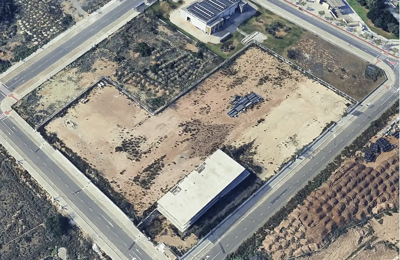 Terreno industrial en venta en L'Eliana