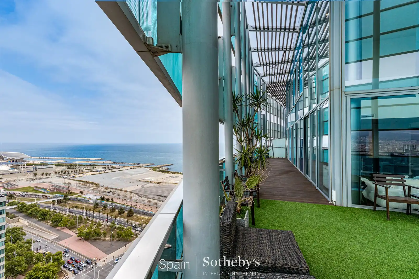 Vista exterior de Ático en venta en Barcelona con Aire acondicionado, Calefacción y Trastero
