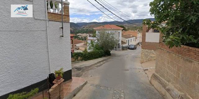 Casa adosada en Venta en  NUEVA en Albuñuelas