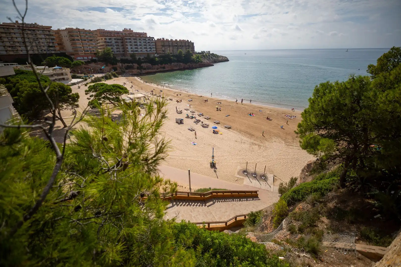 Vista exterior de Estudi en venda en Salou amb Aire condicionat, Terrassa i Moblat
