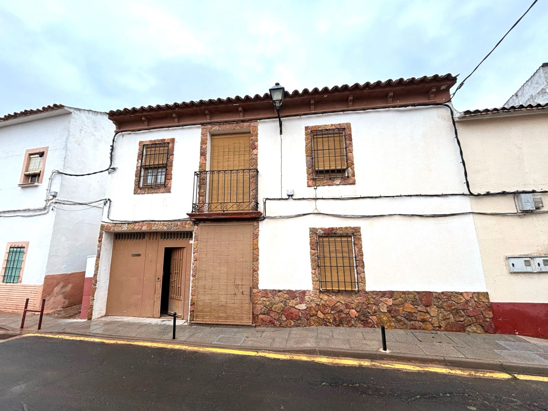 Exterior view of House or chalet for sale in Alcázar de San Juan  with Heating and Furnished