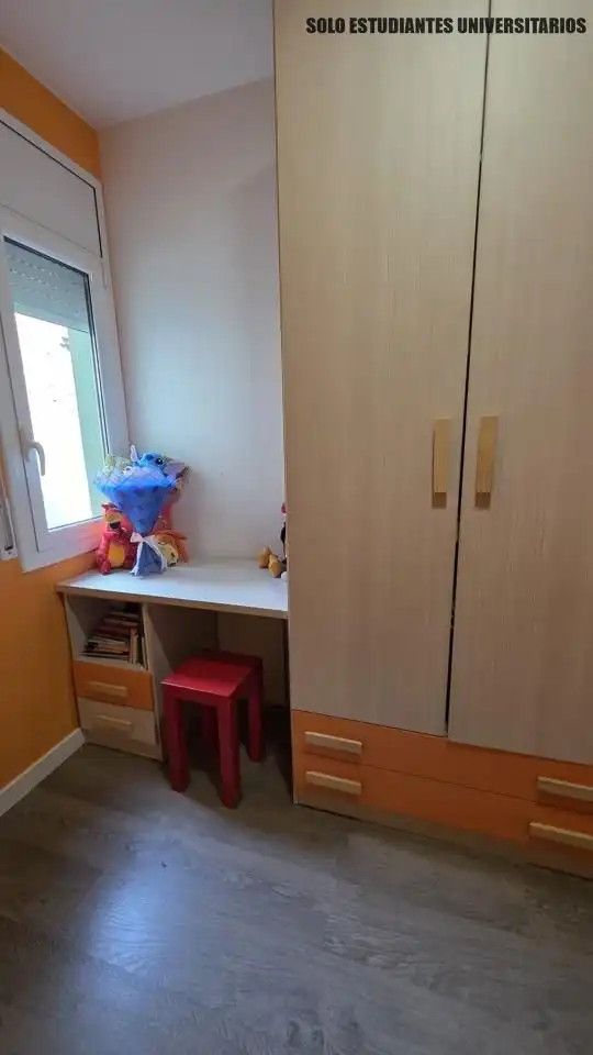 Habitación de Planta baja para compartir en Terrassa con Aire acondicionado, Calefacción y Terraza