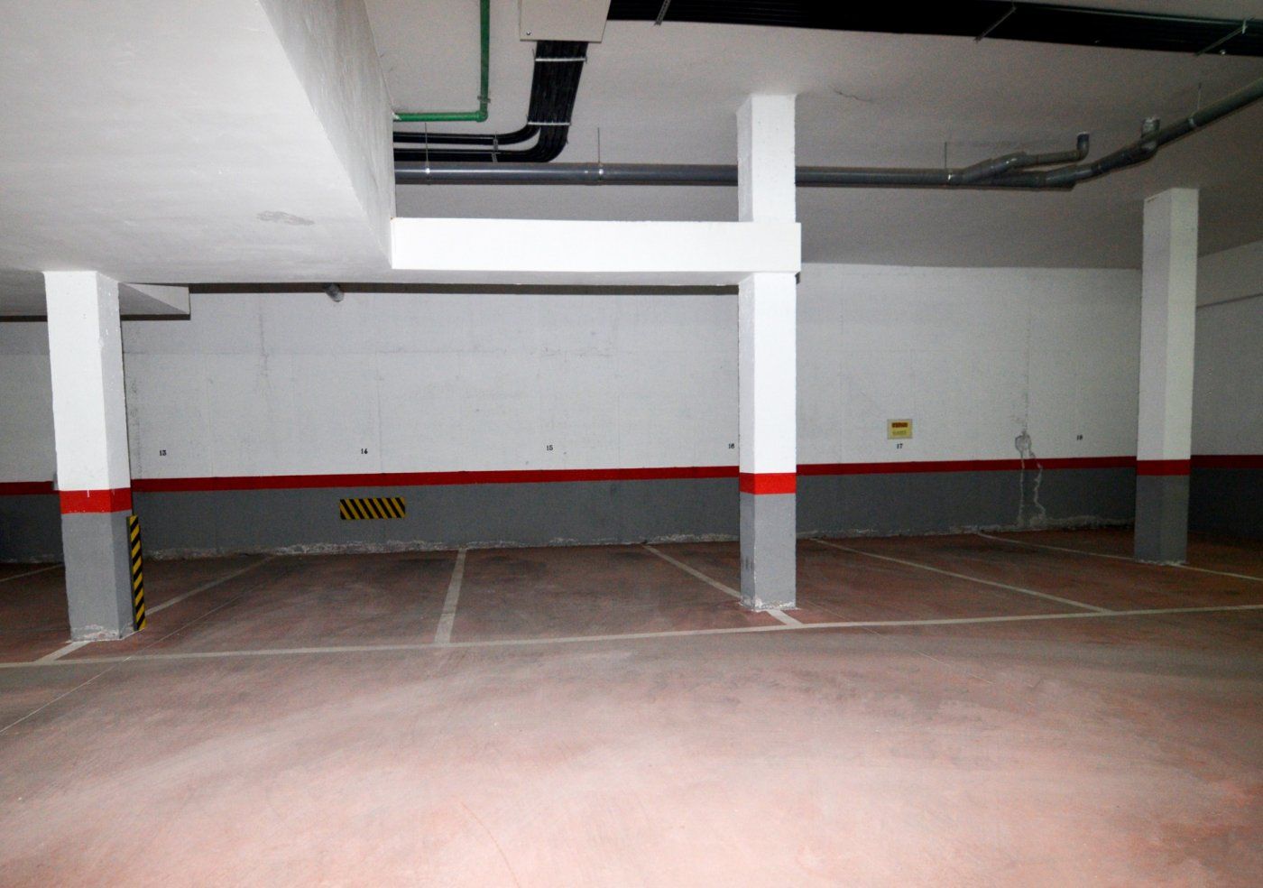 Parking of Garage for sale in Candelario