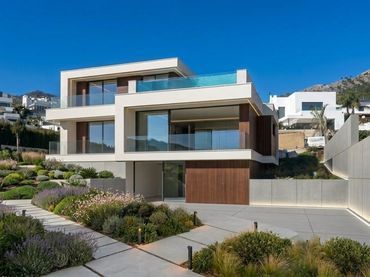 Casa amb balcó en venda a Mijas - CL CIRUELO DE BUENA VISTA 8