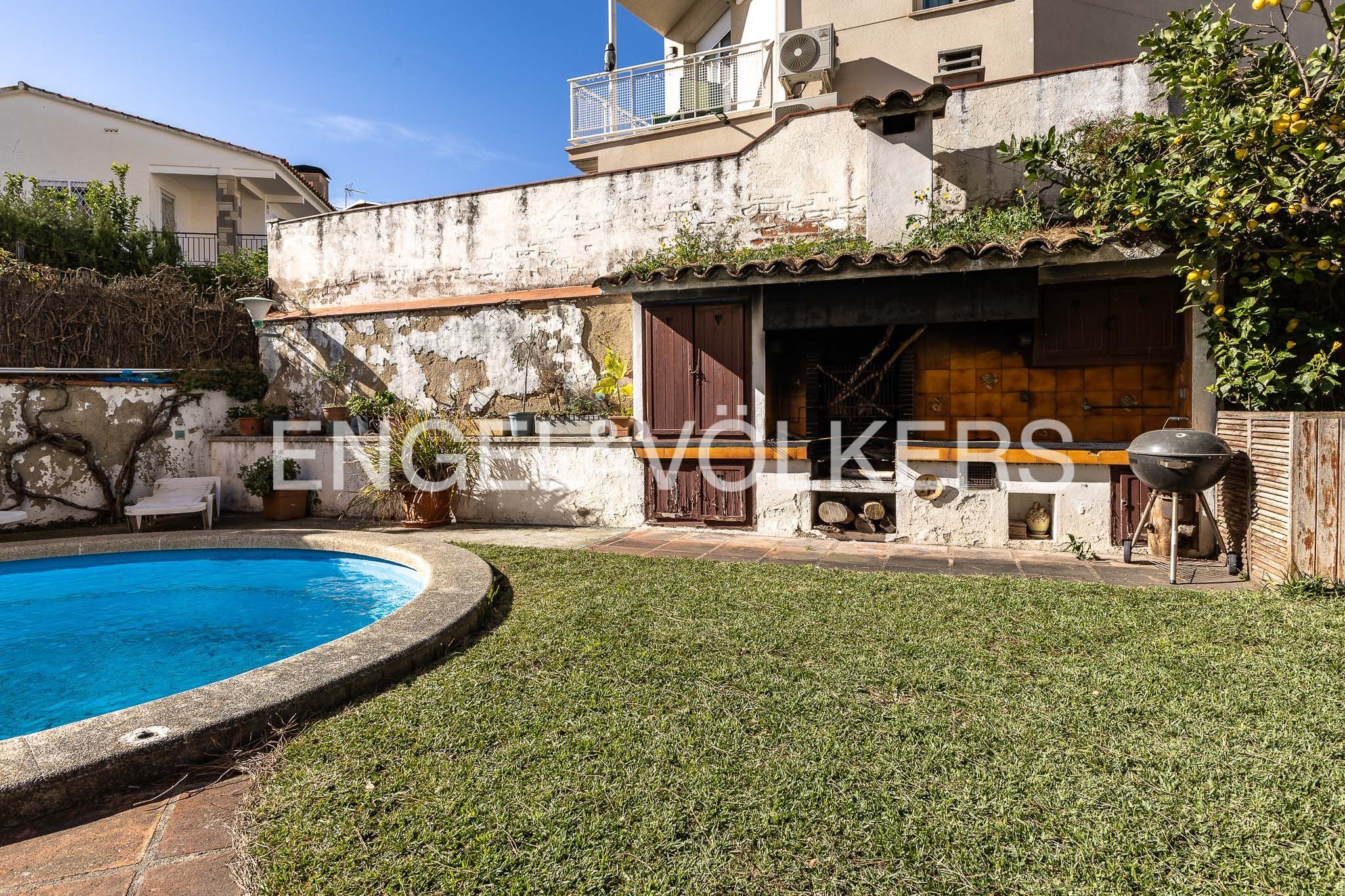 Exterior view of Apartments for sale in Premià de Dalt  with Heating, Private garden and Terrace