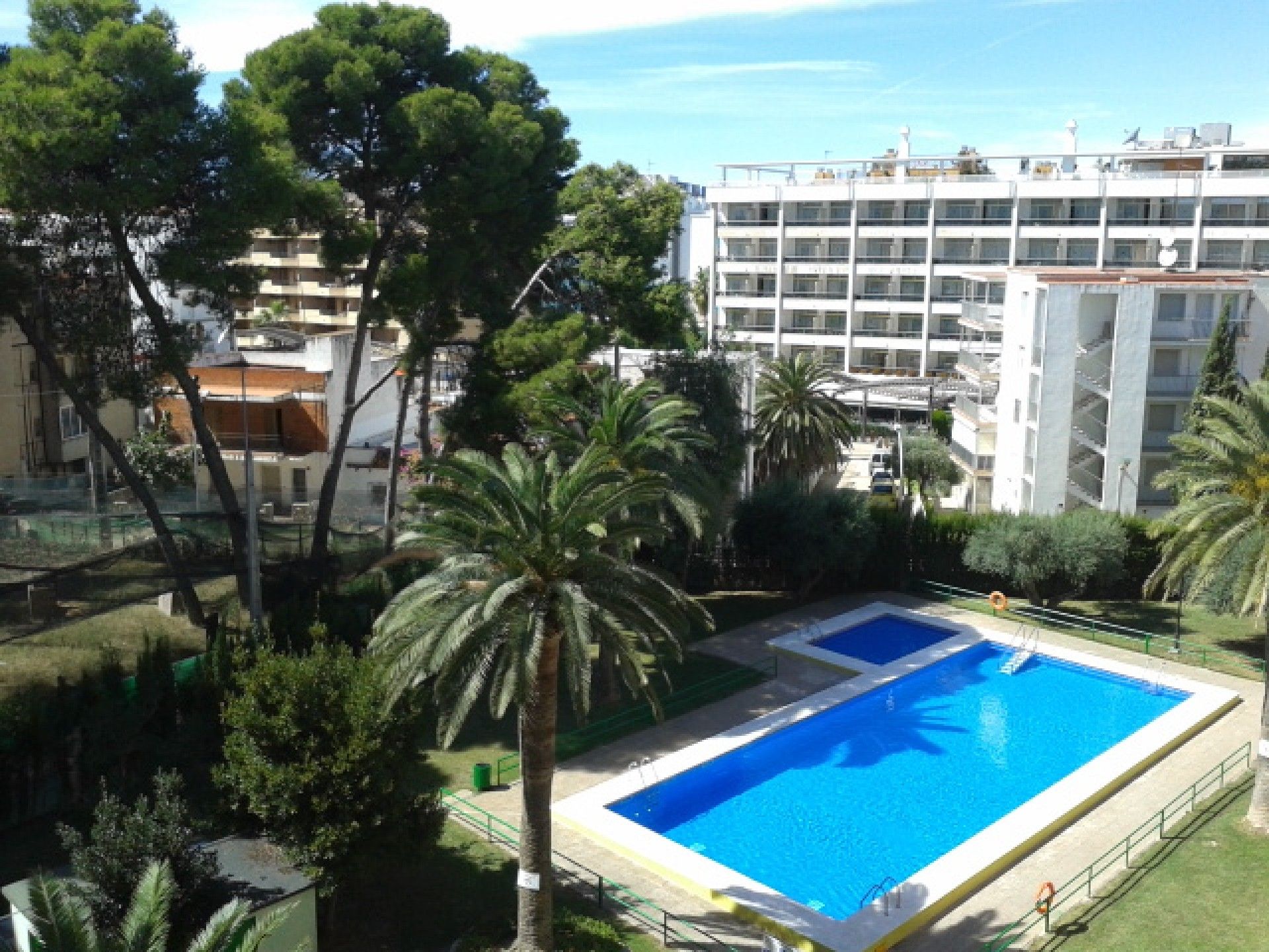 Piscina de Apartament de lloguer en Salou amb Calefacció, Terrassa i Piscina