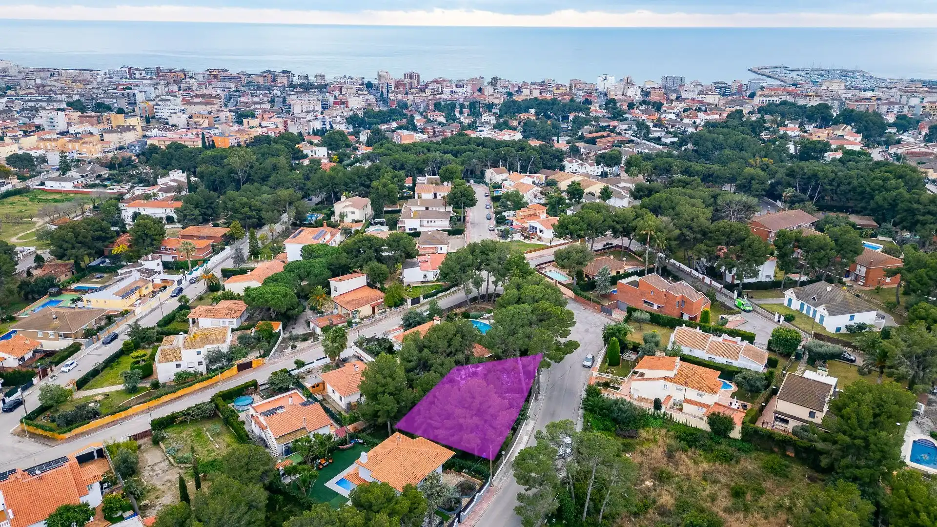 Terrenos y solares en venta en MEDITERRANEO