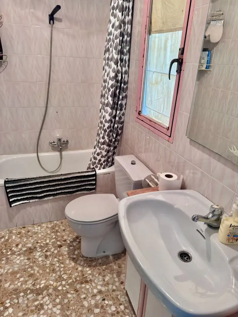 Bathroom of Houses for sale in Viso del Marqués  with Air Conditioner, Heating and Terrace