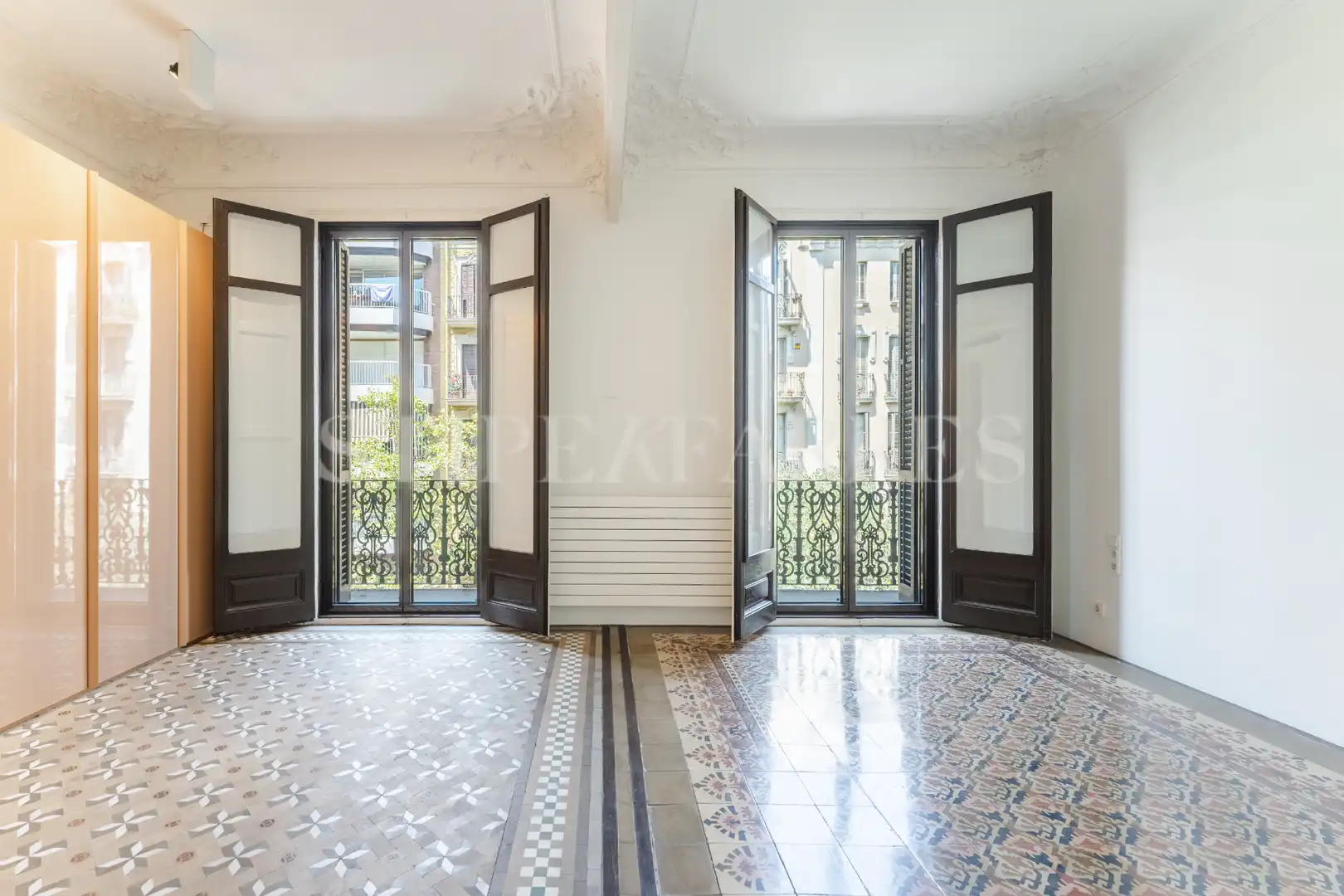 Vista exterior de Piso de alquiler en Barcelona con Aire acondicionado, Calefacción y Amueblado