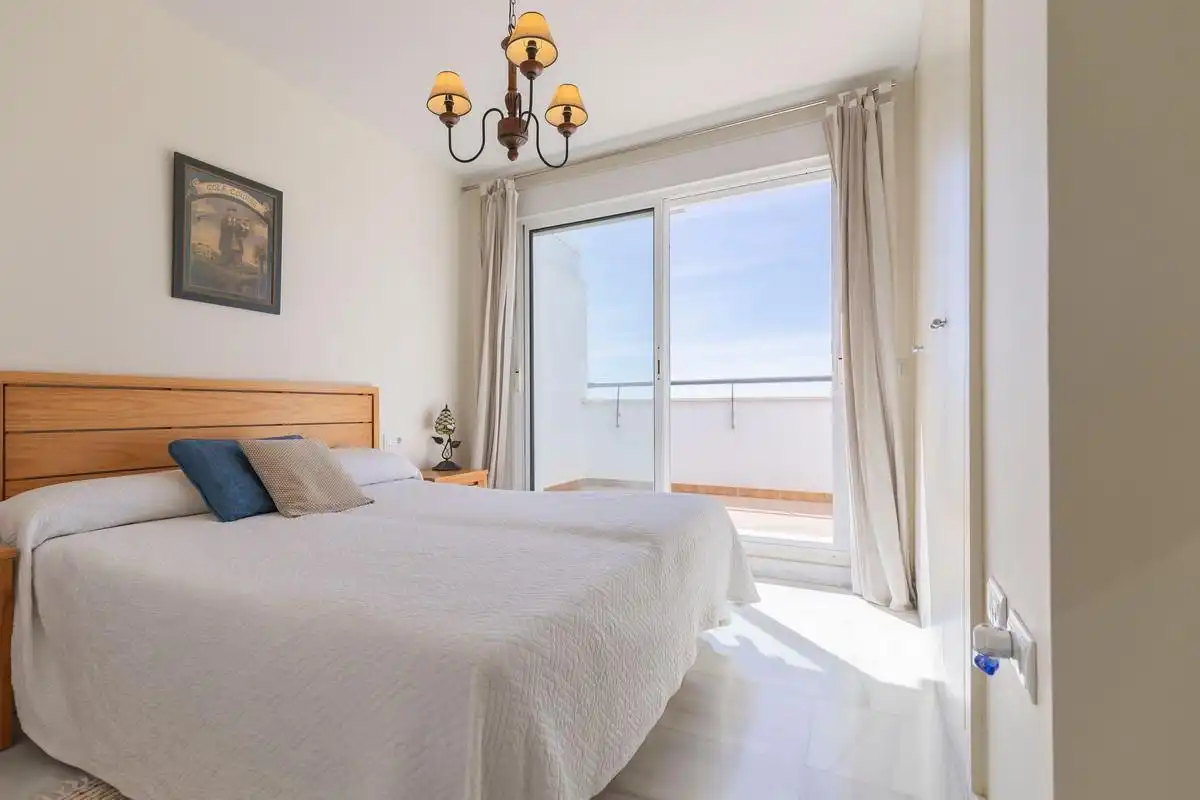 Dormitori de Àtic en venda en Roquetas de Mar amb Aire condicionat, Jardí privat i Terrassa