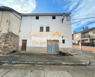 Vista exterior de Casa o xalet en venda en Santurde de Rioja