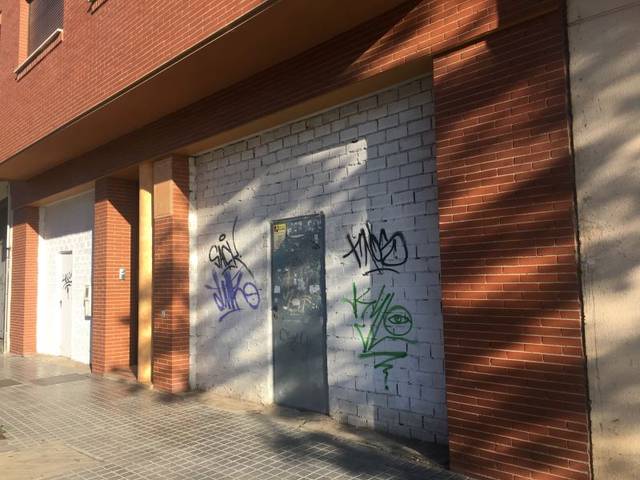 Local comercial en Venta en PINTOR RACIONERO CASTRO en Santa Rosa - Valdeolleros