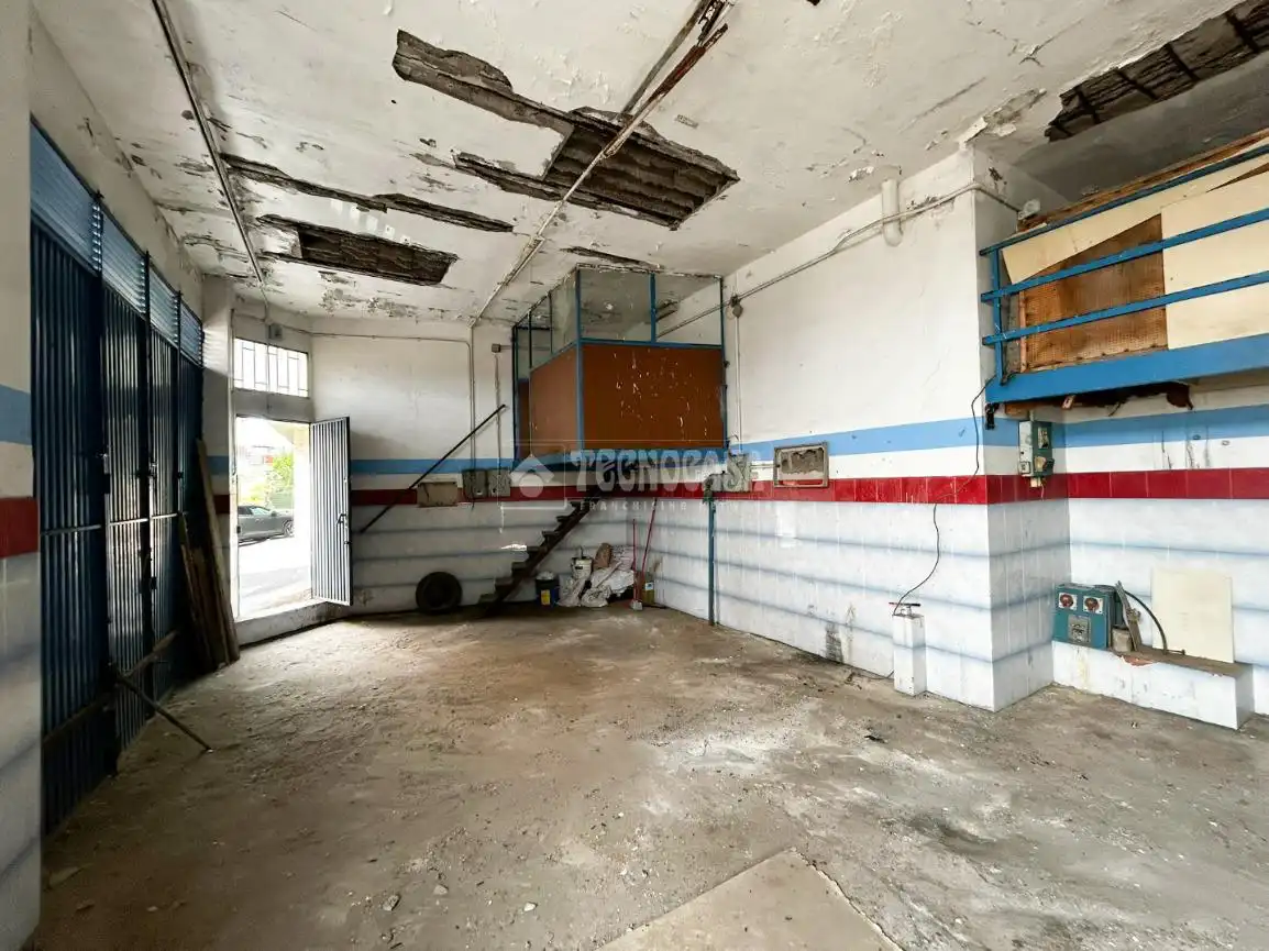 Commercial properties for sale in San Cristóbal de la Laguna  with Terrace