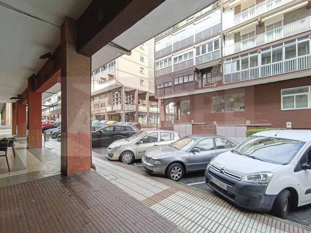 Vista exterior de Local de alquiler en Errenteria