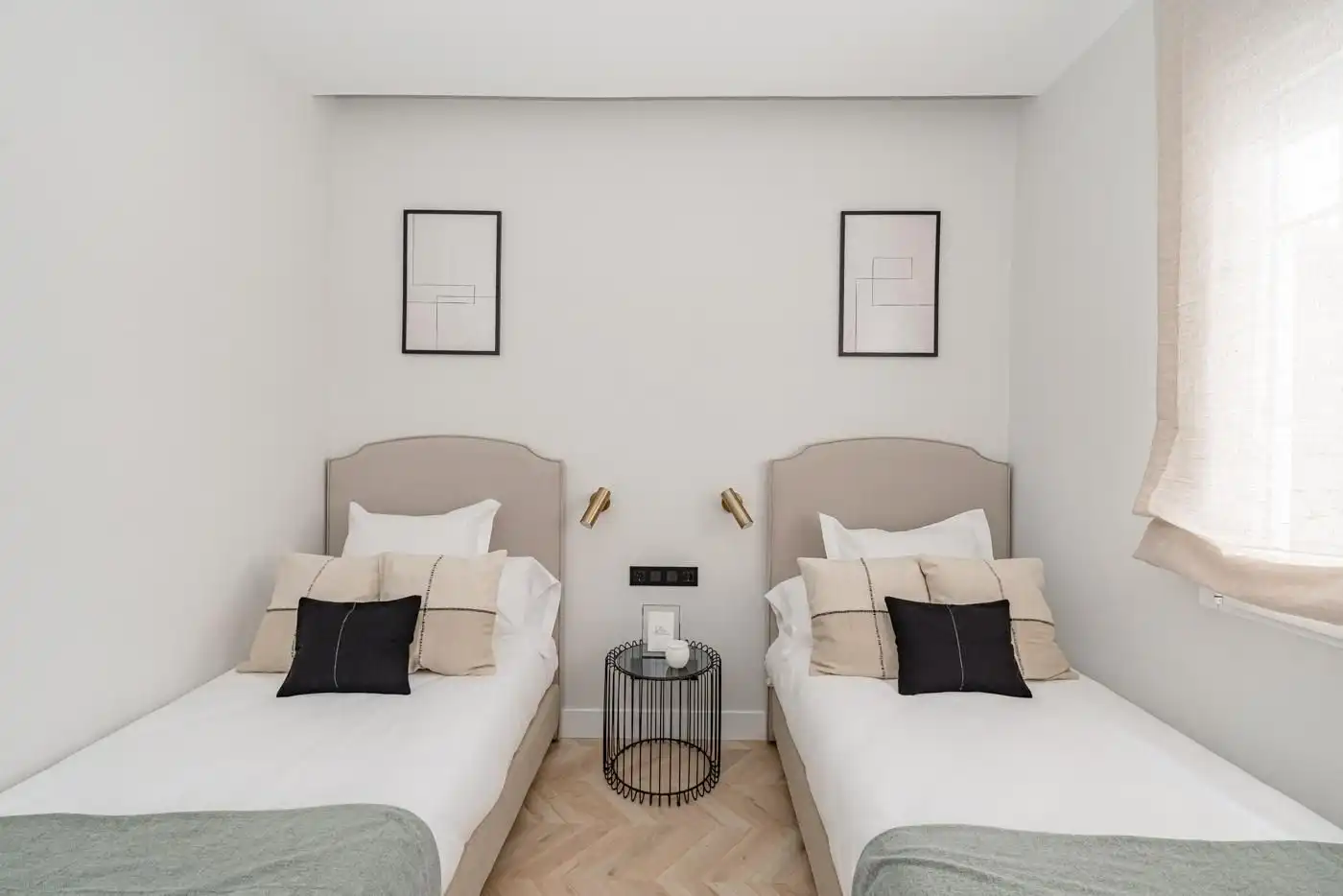 Schlafzimmer von Wohnung zum Verkauf in Madrid mit Klimaanlage und Heizung