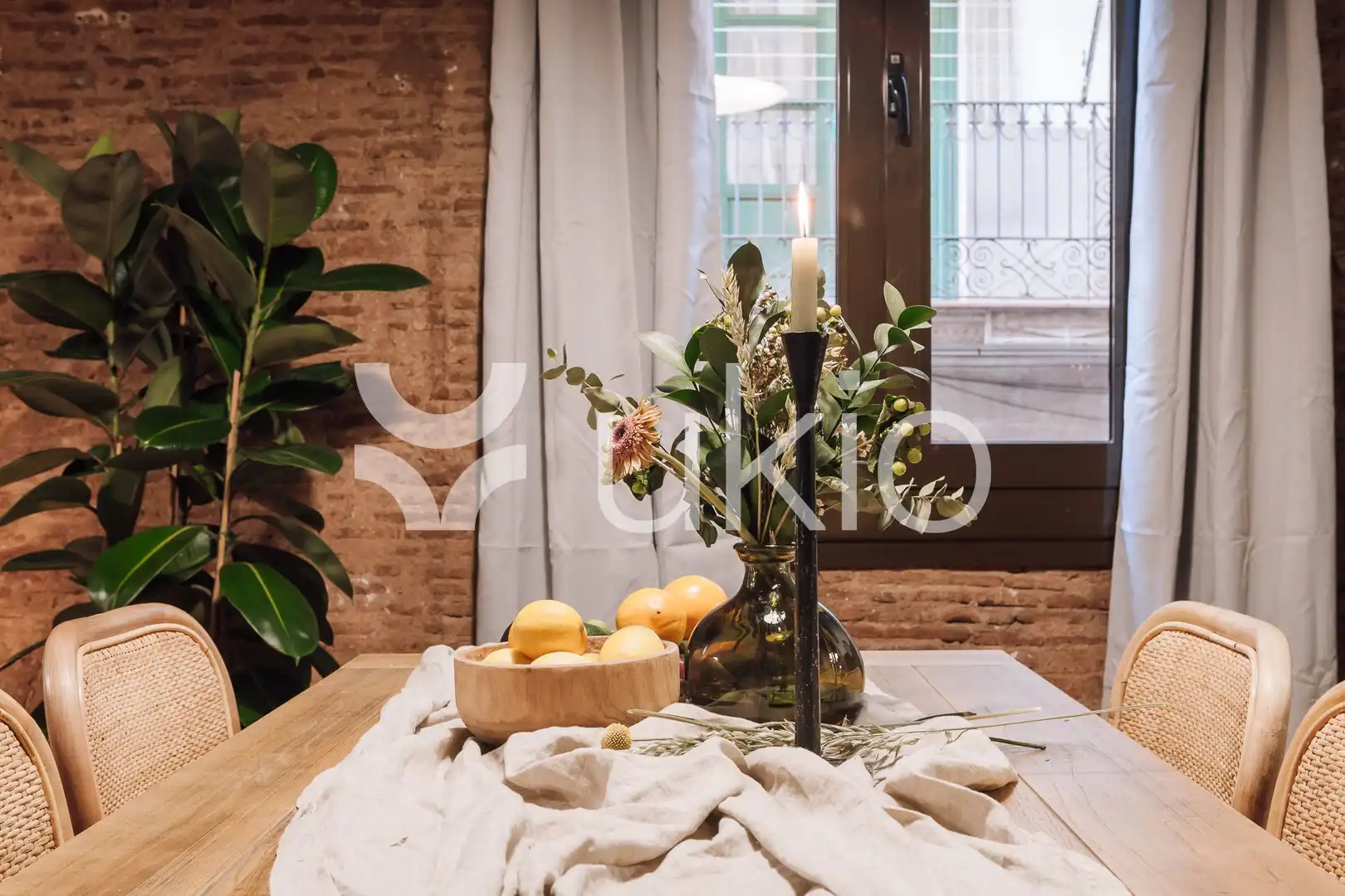 Vista exterior de Apartamento de alquiler en Barcelona con Aire acondicionado, Calefacción y Amueblado