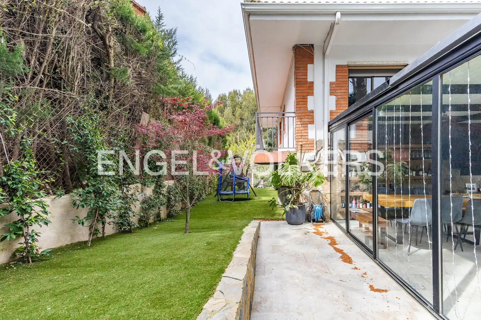 Terraza de Casa adosada en venta en Terrassa con Aire acondicionado, Calefacción y Jardín privado