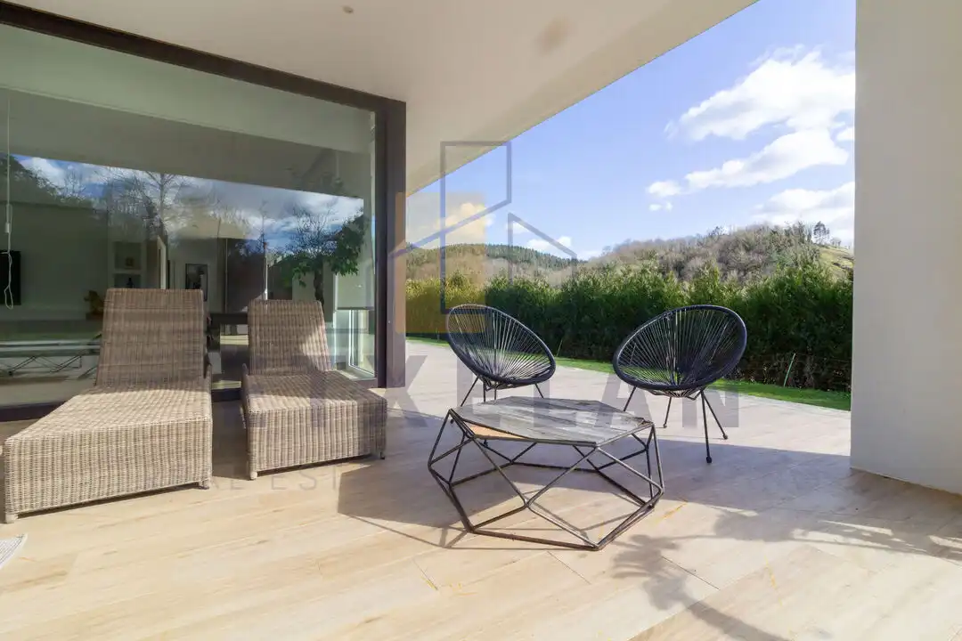 Terrace of Houses for sale in Berriz  with Heating, Private garden and Swimming Pool