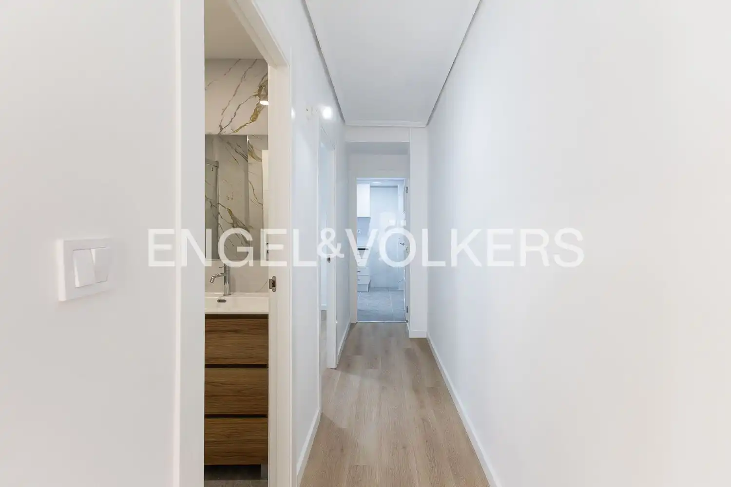 Piso en venta en Valencia con Calefacción y Balcón