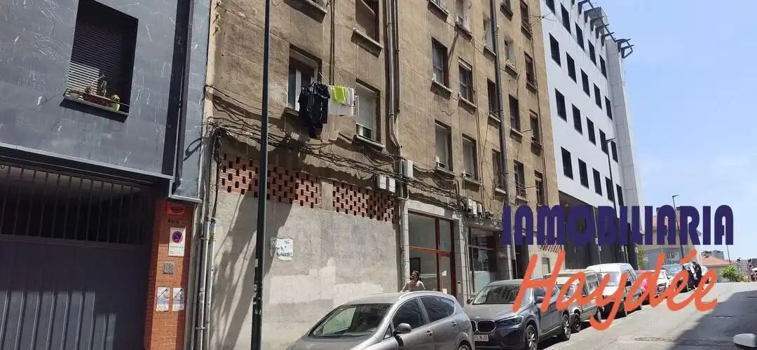 Vista exterior de Local en venta en Bilbao 