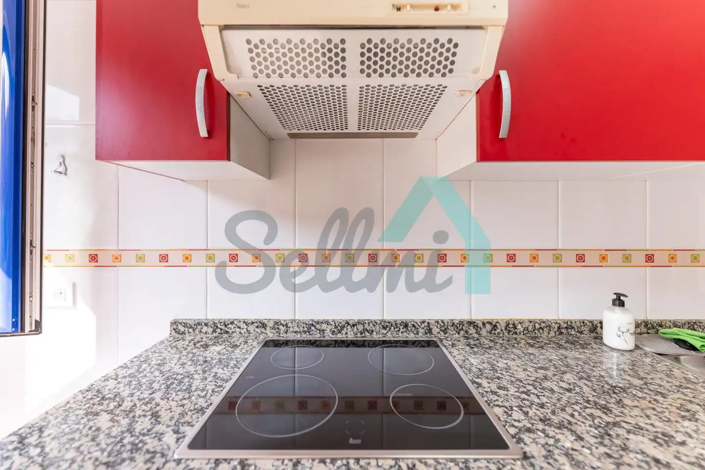 Kitchen of Flat for rent in Oviedo   with Heating, Parquet flooring and Storage room