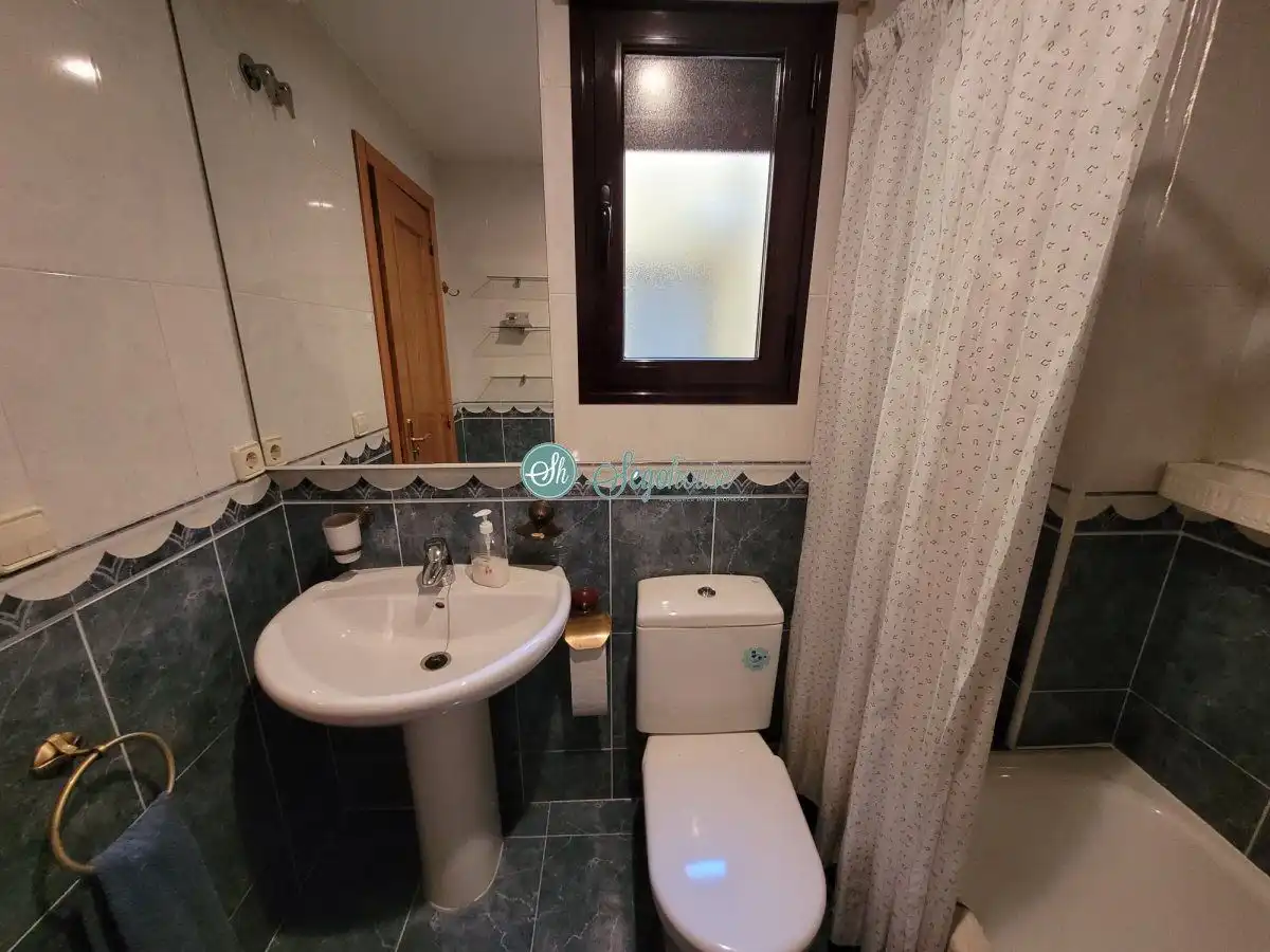 Bathroom of Flat for sale in Palazuelos de Eresma  with Heating, Storage room and Community pool