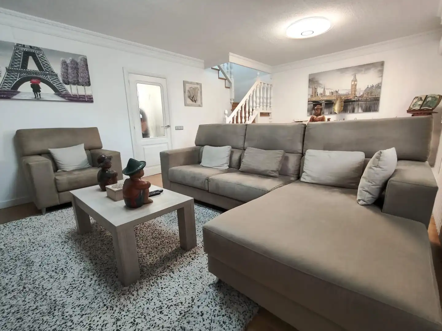 Living room of Detached homes for sale in Polinyà  with Air Conditioner, Private garden and Parquet flooring