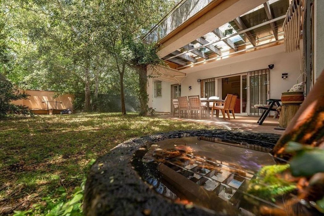 Terrassa de Casa o xalet en venda en Cáceres Capital amb Calefacció, Jardí privat i Parquet