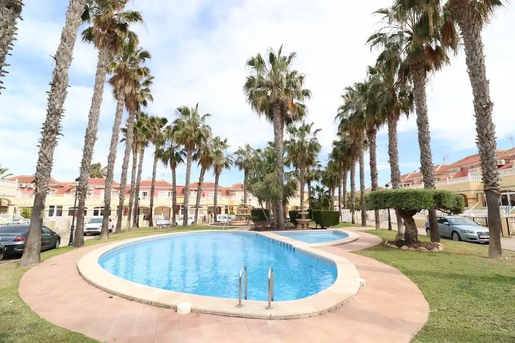 Detached homes for rent in Calle Granito, La Regia