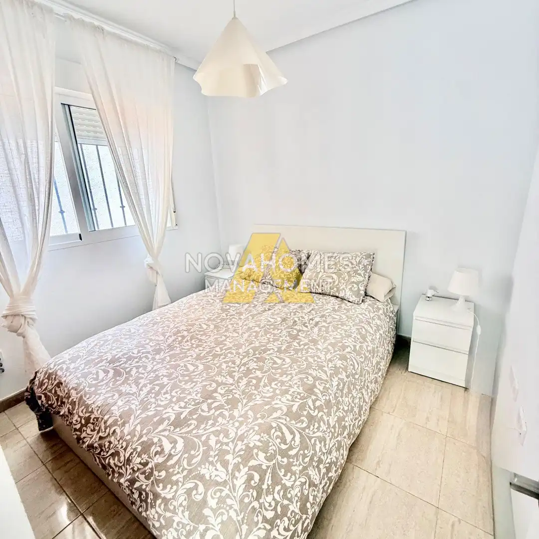 Detached house with pool for sale in Centro, imagen 2