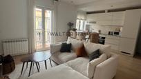 Living room of Flat for sale in  Madrid Capital  with Air Conditioner, Heating and Oven