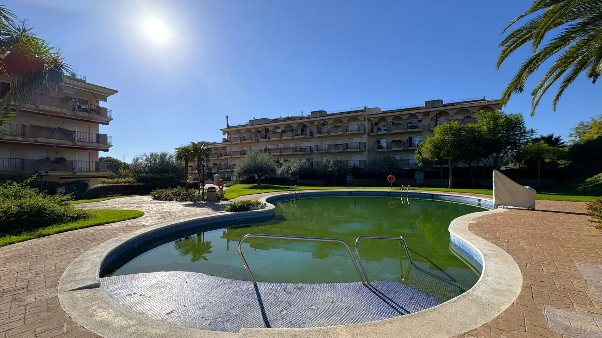 Piscina de Pis en venda en La Ràpita amb Aire condicionat, Jardí privat i Terrassa