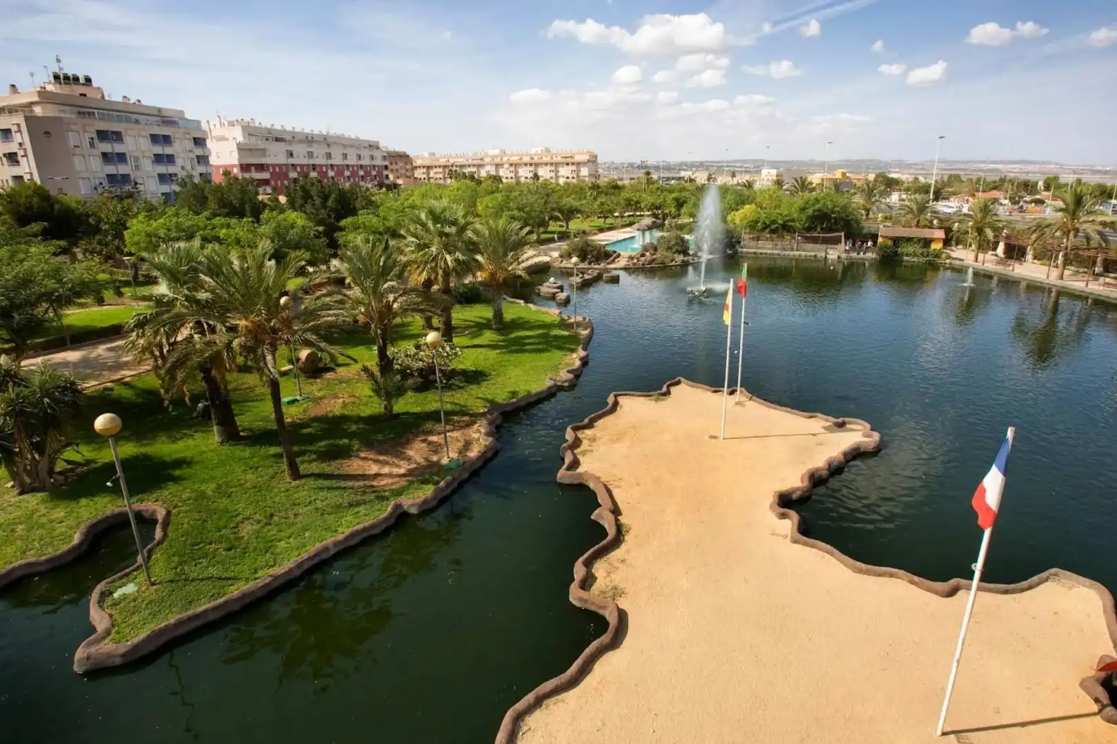 Vista exterior de Apartament en venda en Torrevieja amb Aire condicionat, Calefacció i Terrassa