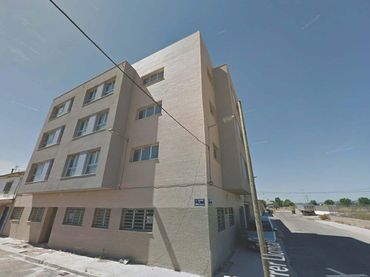 Piano terra con ascensore in vendita a Calle MELILLA 23