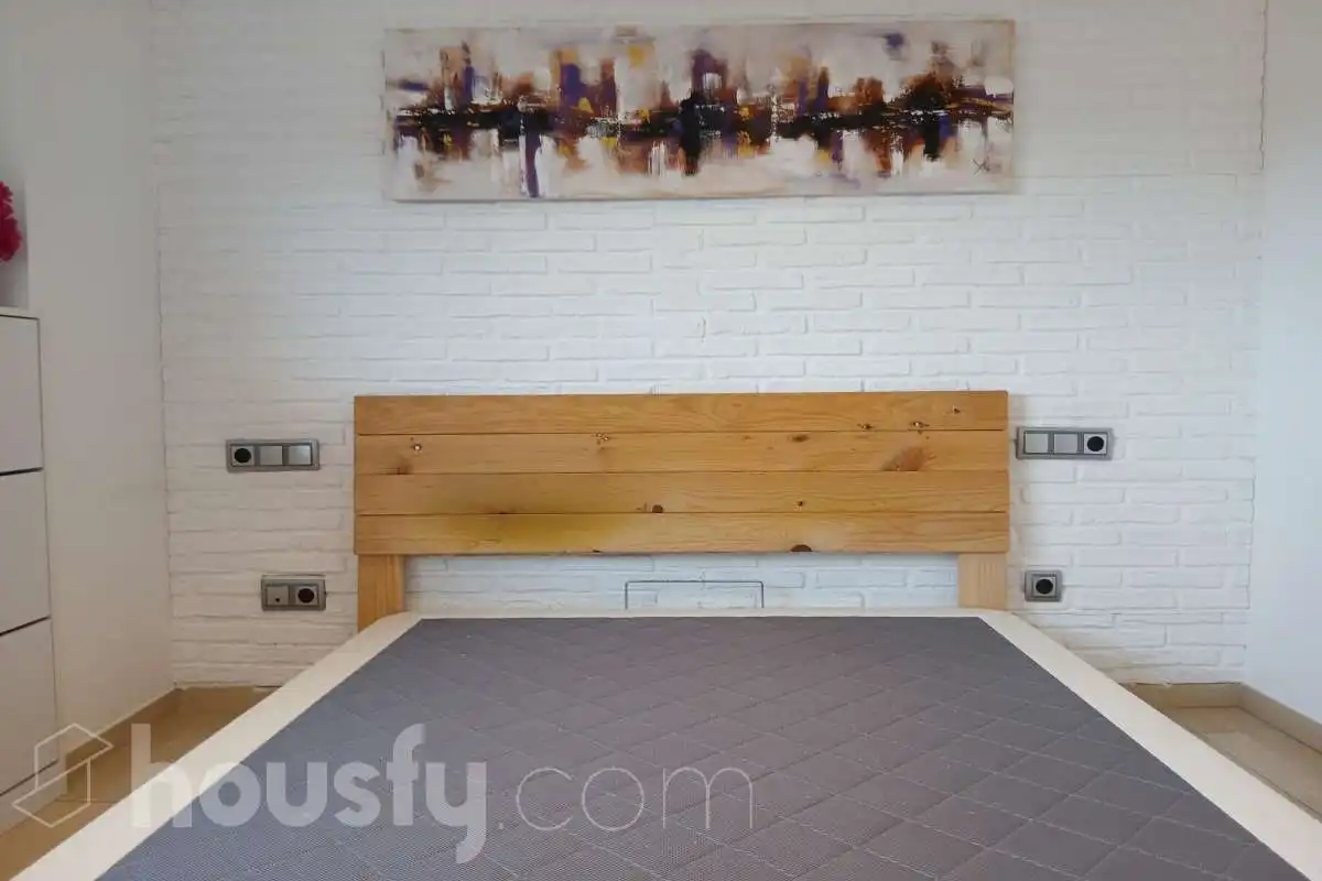 Bedroom of Flat for rent in L'Hospitalet de Llobregat  with Air Conditioner, Heating and Furnished