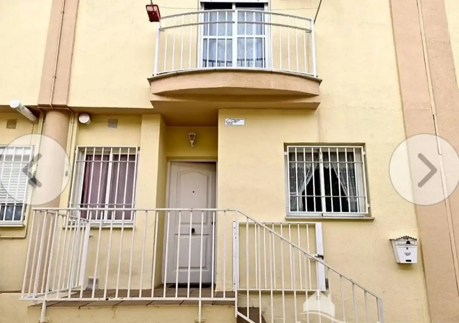 Vista exterior de Dúplex en venda en Linares