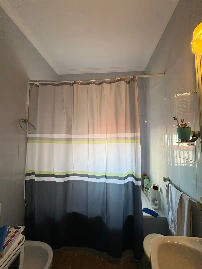 Baño de Casa adosada en venta en Carmona con Aire acondicionado, Terraza y Amueblado
