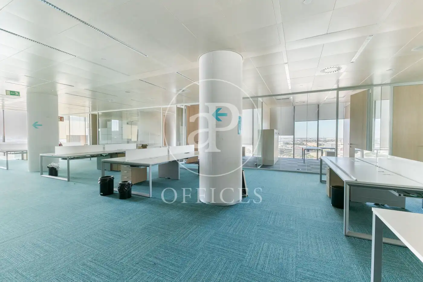 Office space with lift to rent in Pl. d'Europa, imagen 2