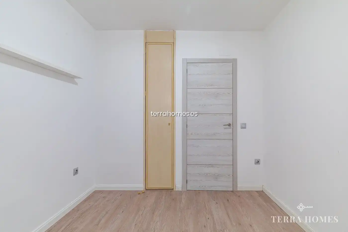 Bedroom of Apartments for sale in Tetuán