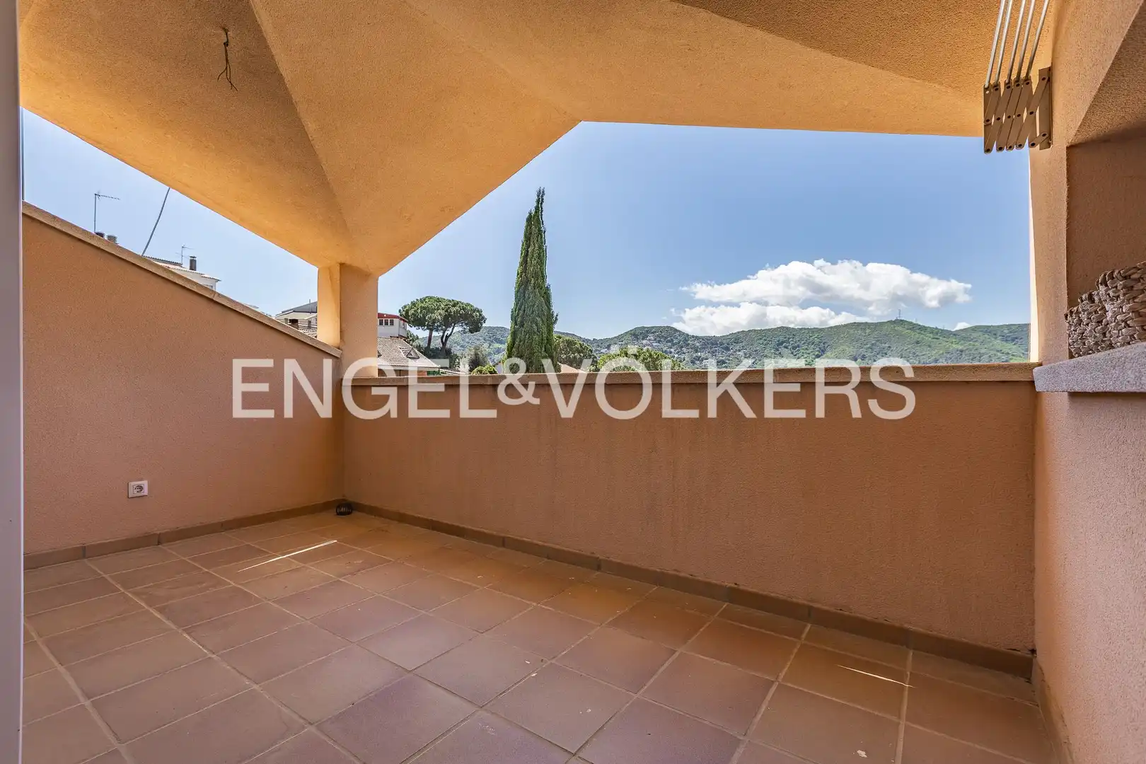 Terrassa de Casa o xalet en venda en Sant Fost de Campsentelles amb Calefacció, Jardí privat i Parquet