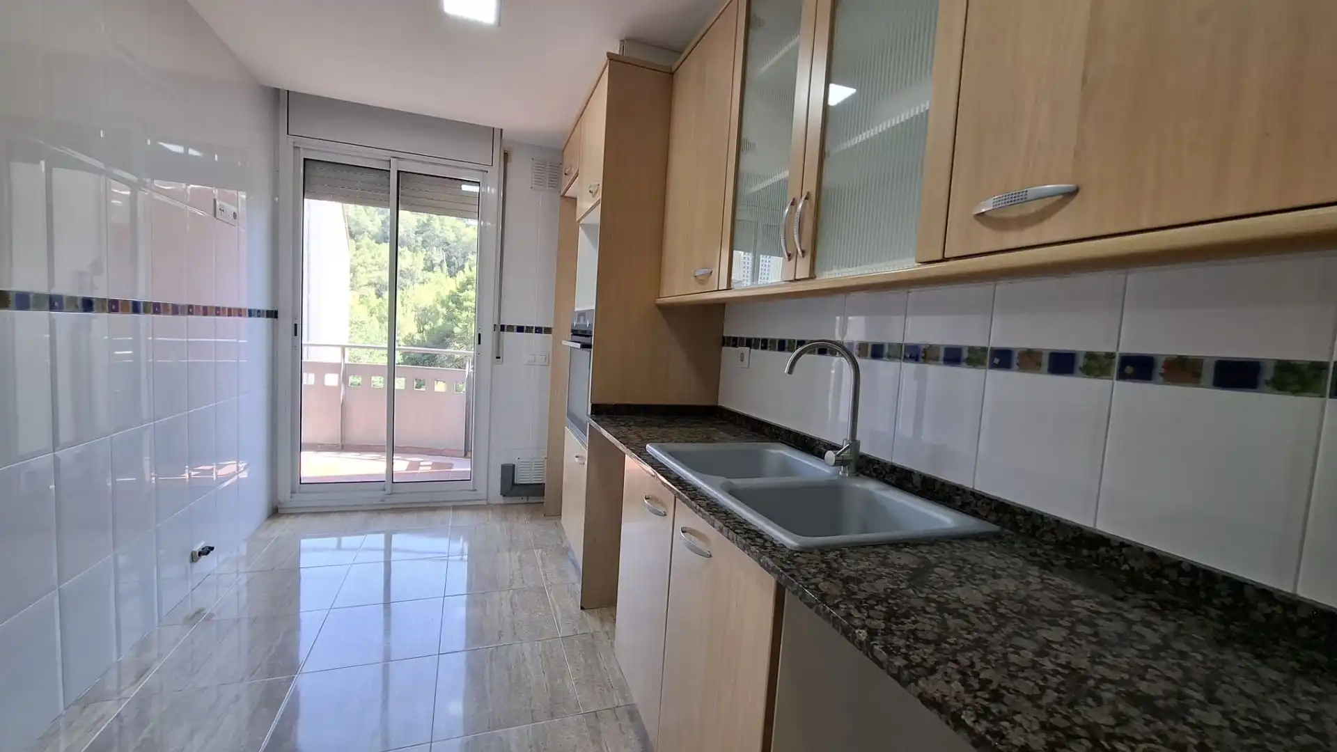 Cocina de Dúplex en venta en Vallirana con Aire acondicionado, Calefacción y Terraza