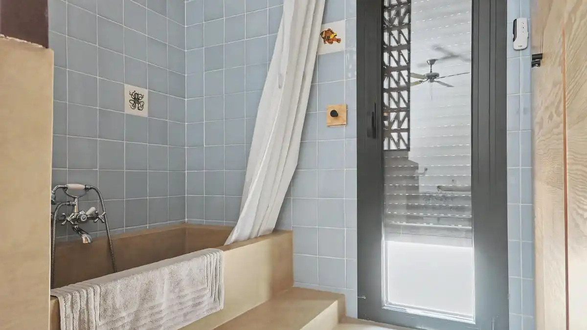 Bathroom of Houses for sale in Dénia  with Air Conditioner, Heating and Terrace