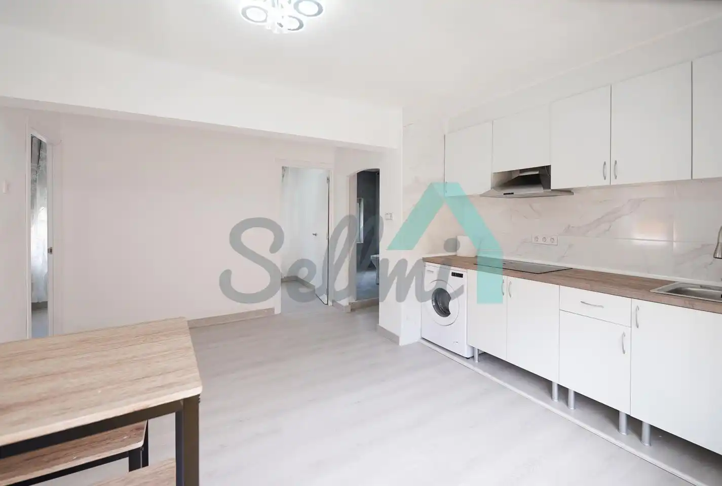 Küche von Wohnung zum Verkauf in Aller mit Terrasse