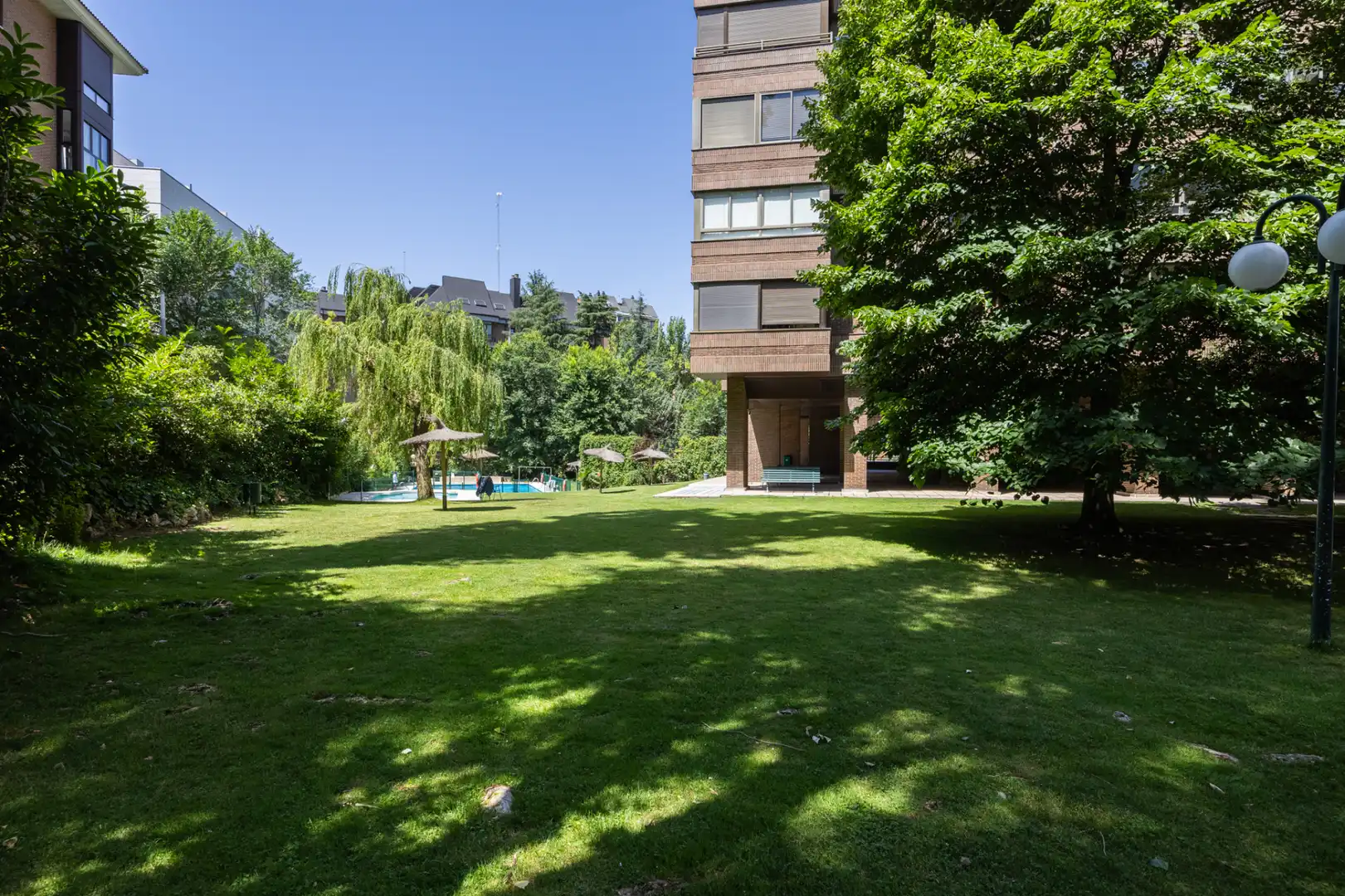 Vista exterior de Piso en venta en Madrid con Aire acondicionado, Calefacción y Jardín privado