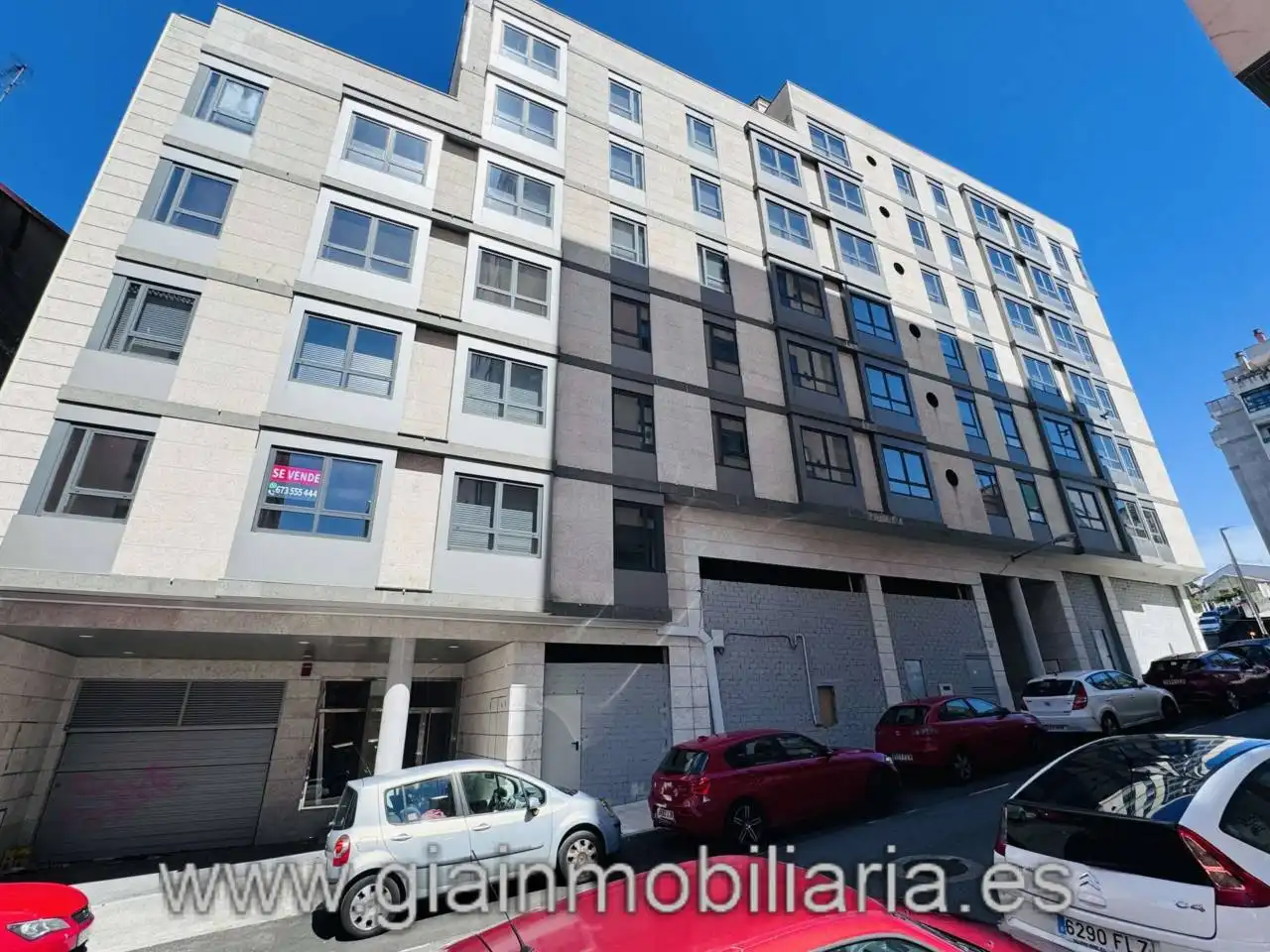 Vista exterior de Local en venda en Vigo 