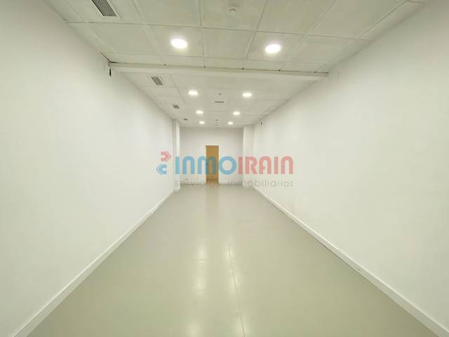 Local comercial en Venta en Harizti Industrialdea en Olaberria