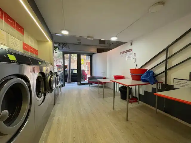 Local comercial en venda a Carrer de Galileu, imagen 10