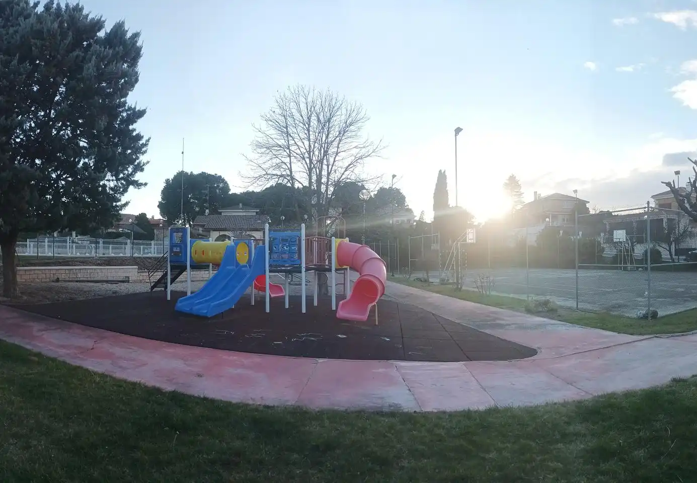 Parking de Casa o chalet en venta en Calatayud con Calefacción, Jardín privado y Terraza